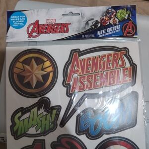 Marvel Avengers Vinyl Wall Cutouts - Multicolor